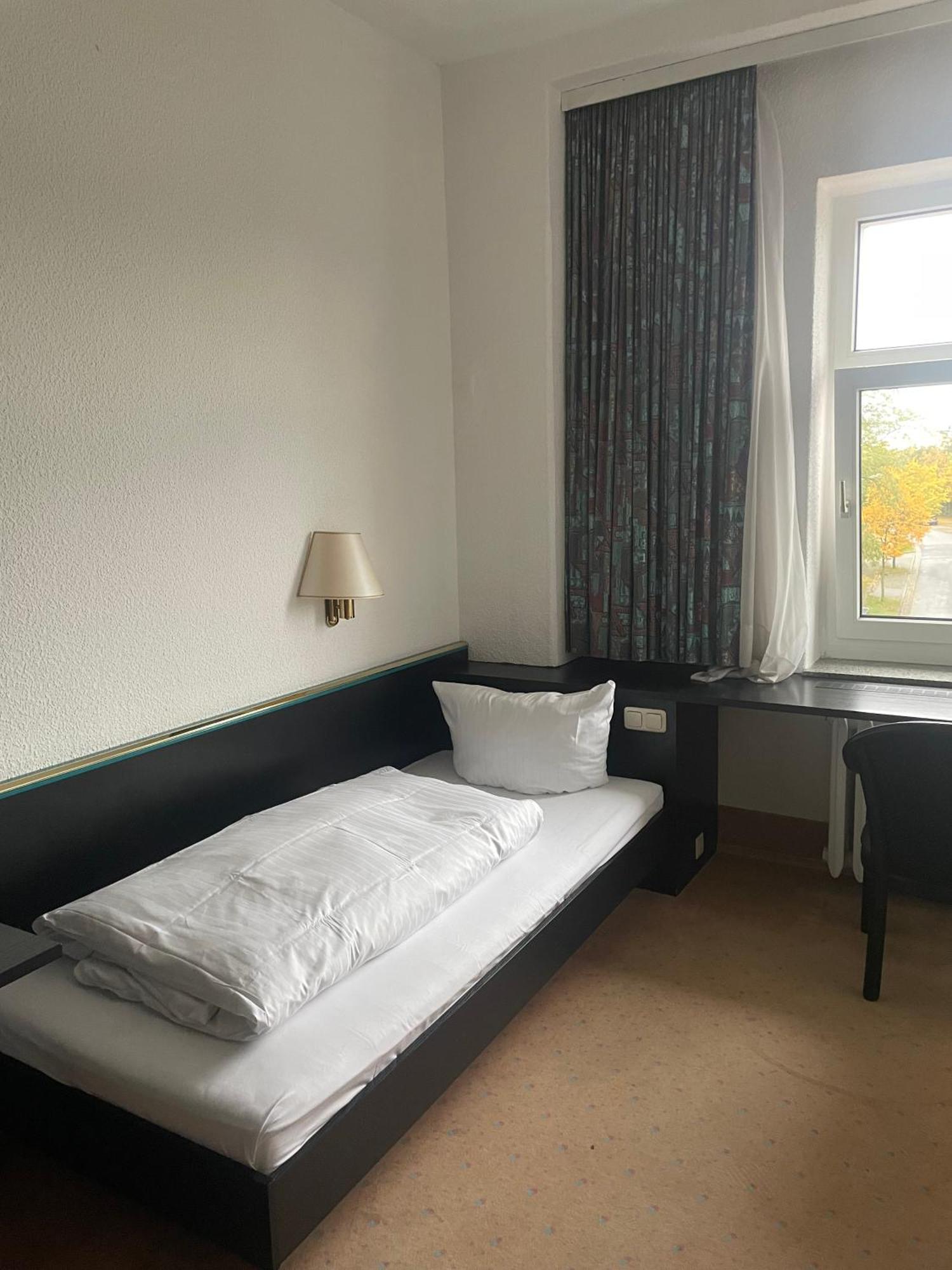 Hotel Bitterfelder Hof المظهر الخارجي الصورة