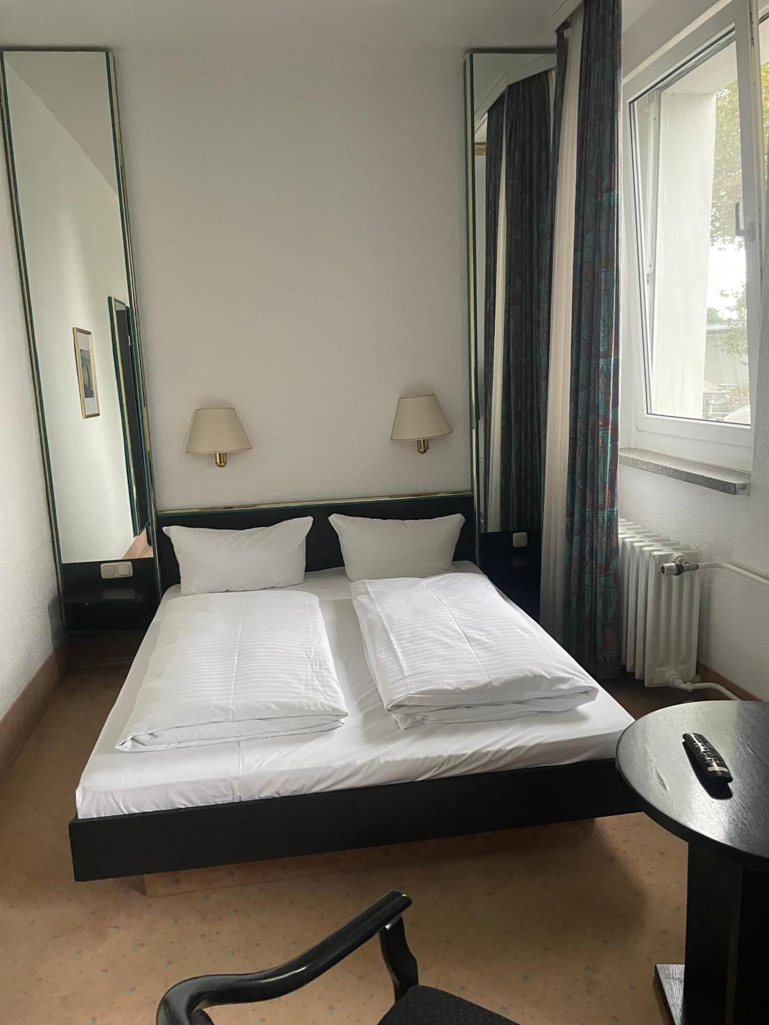 Hotel Bitterfelder Hof المظهر الخارجي الصورة