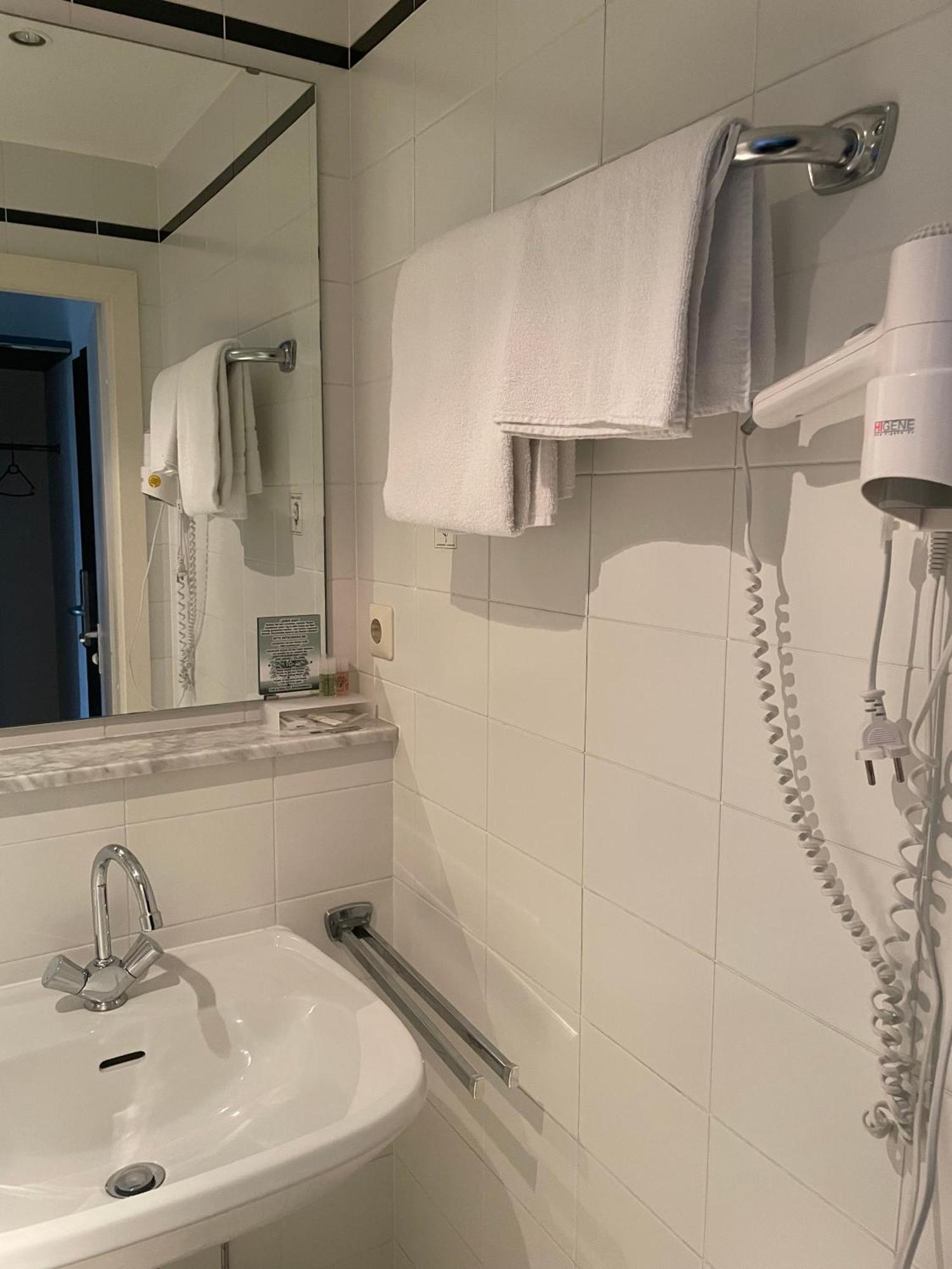 Hotel Bitterfelder Hof المظهر الخارجي الصورة